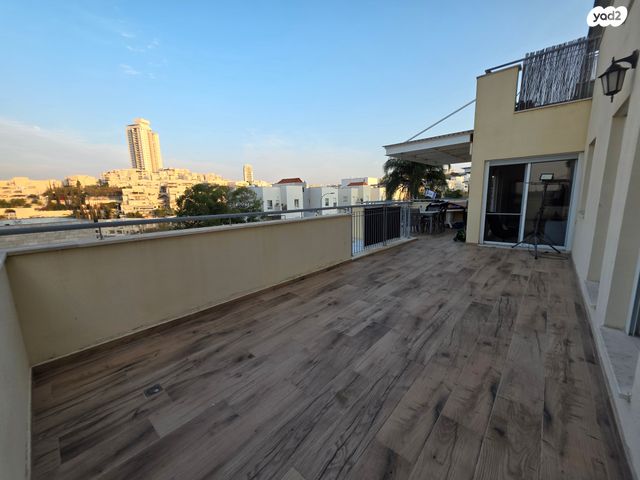 כיכר עמוס הנביא 