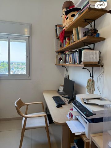 גג/ פנטהאוז, יוסף שפרינצק, אחדות, פתח תקווה