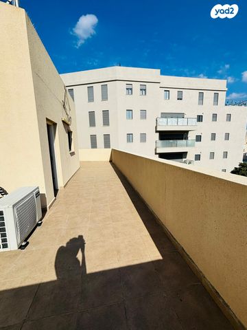 דו משפחתי, השומר, השופטים צפון, רמלה