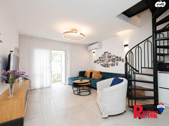 גג/ פנטהאוז, התפוז 7, בית דגן, בית דגן