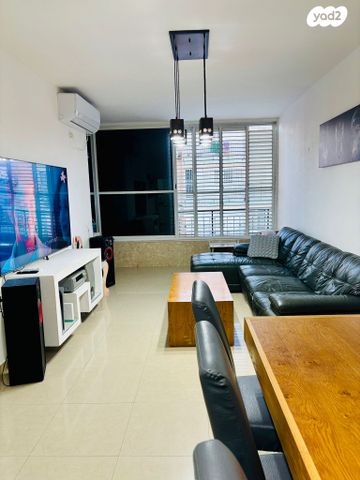 שדרות בר אילן 18