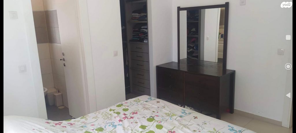 דירה, חנה רובינא, פסגות אפק, ראש העין