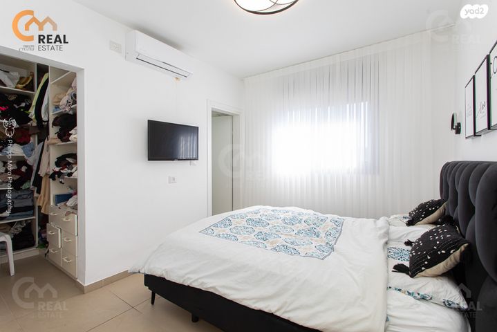 דירה, האנפה, החותרים, טירת כרמל