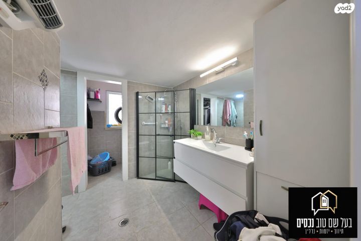 בית פרטי/ קוטג', שדרות כצנלסון, מרכז העיר, קרית אתא