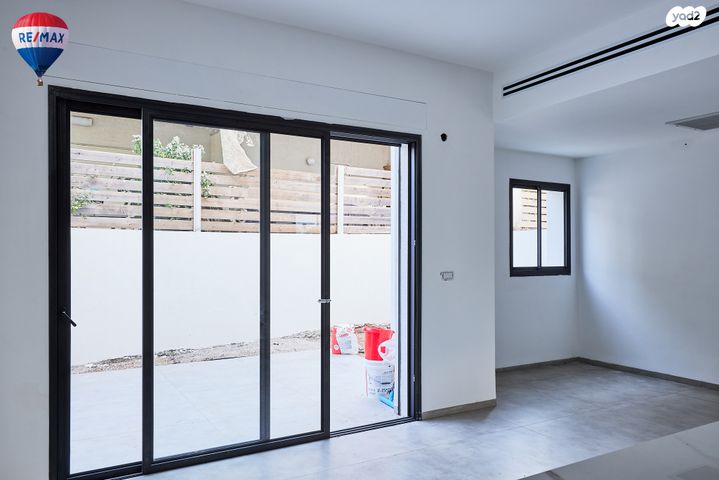 דו משפחתי, שבי ציון, פרדס חנה כרכור