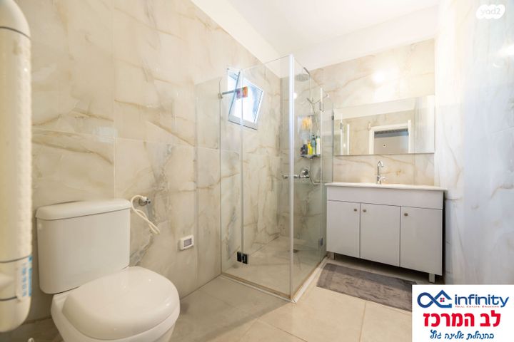 דירה, כפר גנים ב, פתח תקווה