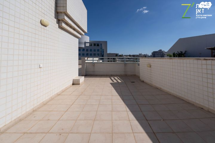 גג/ פנטהאוז, הבעש"ט 12, מרכז, הרצליה