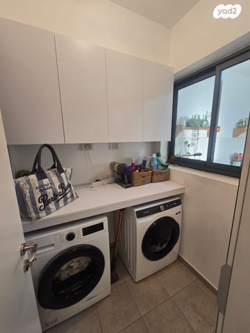 דירה, אסתר המלכה, כרמי גת, קרית גת