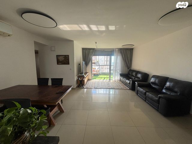 יונתן נתניהו 10