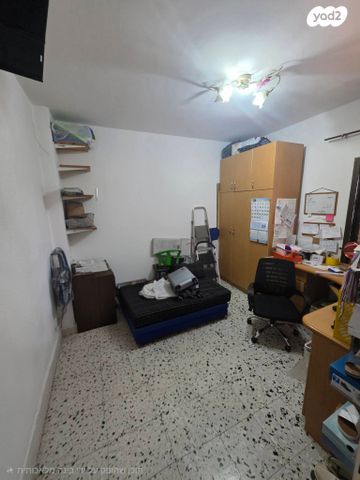 דירה, השקדים, מרכז העיר, סביניה, הוותיקה, קרית ביאליק