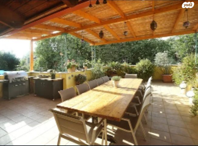 דירת גן, קרית אונו