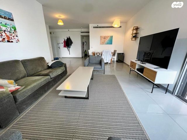 דירה, עזר וייצמן, מתחם 1200, הוד השרון