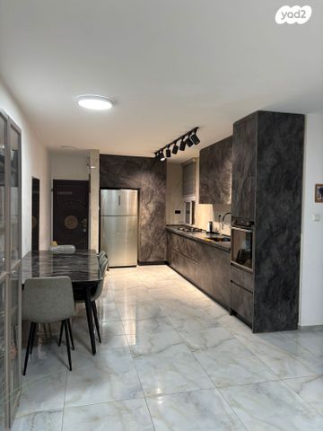 דירה, אהרון ציזלינג, שכונה י"א, באר שבע