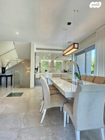 בית פרטי/ קוטג', צופית