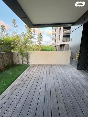 דירת גן, נאות אפקה ב', תל אביב יפו