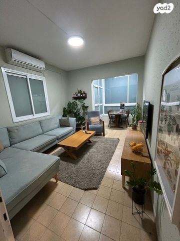 דרך זאב ז'בוטינסקי 71