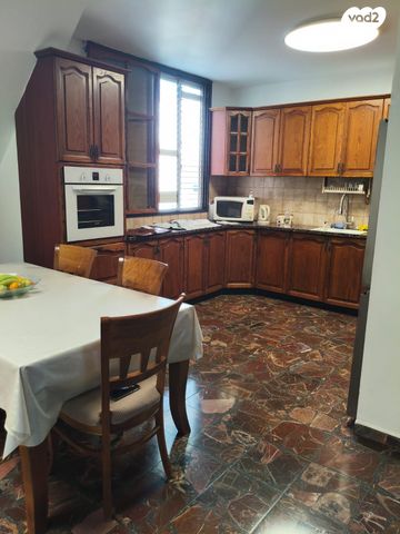 גג/ פנטהאוז, פתח תקווה, מרכז העיר דרום, נתניה