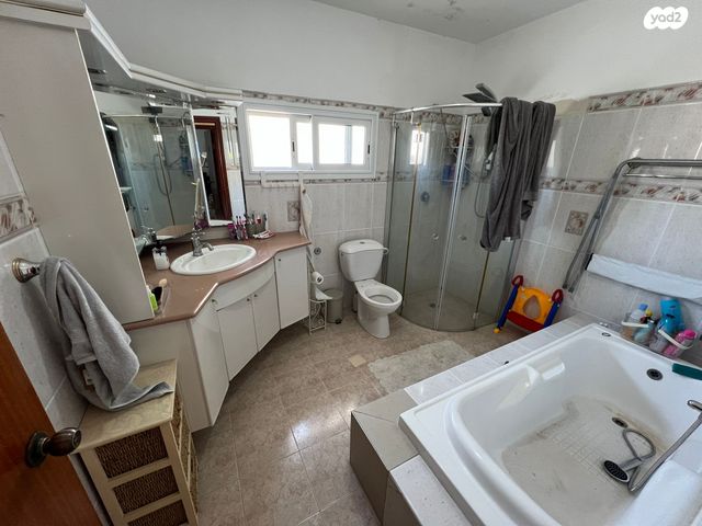 בית פרטי/ קוטג', מונטיפיורי, קרית מנחם בגין, נתיבות