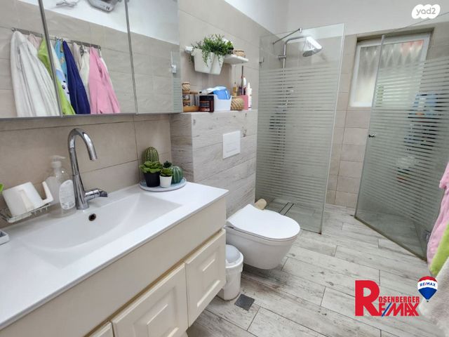 גג/ פנטהאוז, התפוז 7, בית דגן, בית דגן