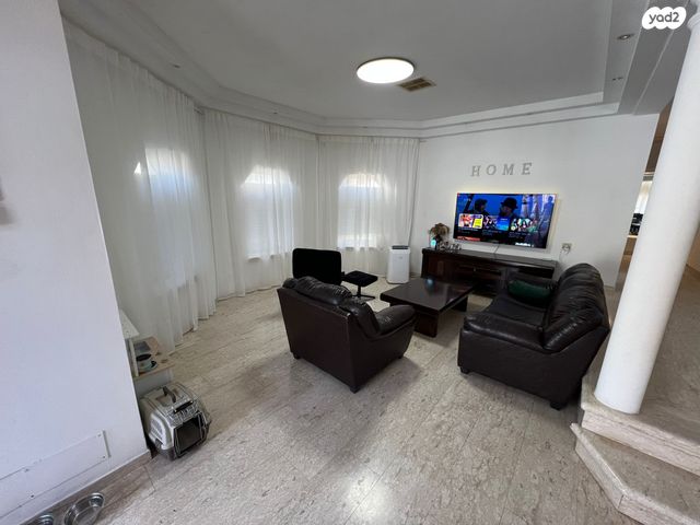 בית פרטי/ קוטג', מונטיפיורי, קרית מנחם בגין, נתיבות