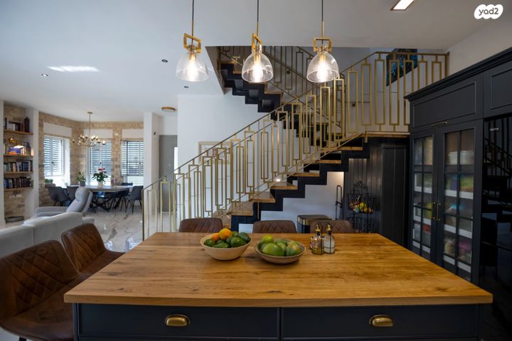 דו משפחתי, עתלית