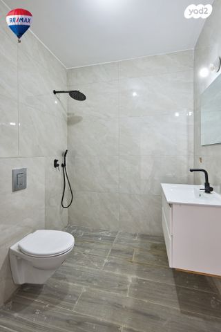 דו משפחתי, שבי ציון, פרדס חנה כרכור