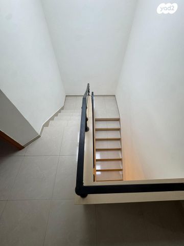 דו משפחתי, הר כרכום 22, הפארק, כפר סבא