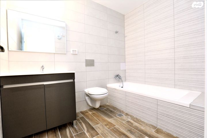 דירה, עומר אל חטאב, העיר התחתית, ואדי סאליב, חיפה