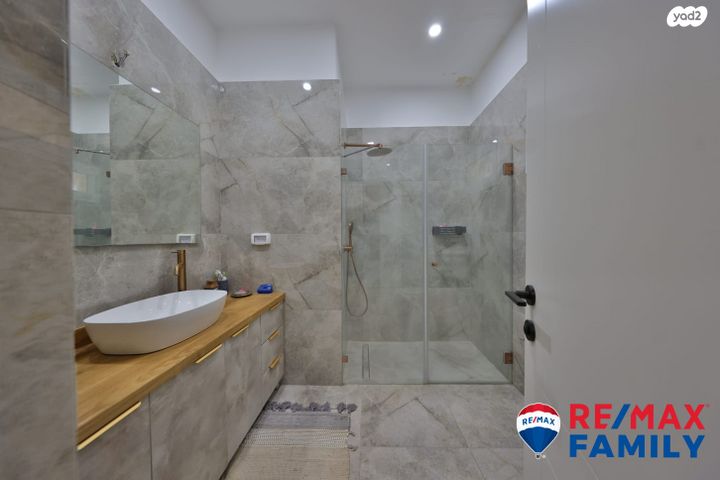 בית פרטי/ קוטג', זלמן שניאור, קרית בנימין, קרית אתא