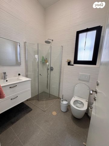 בית פרטי/ קוטג', נירים, הפארק, אופקים