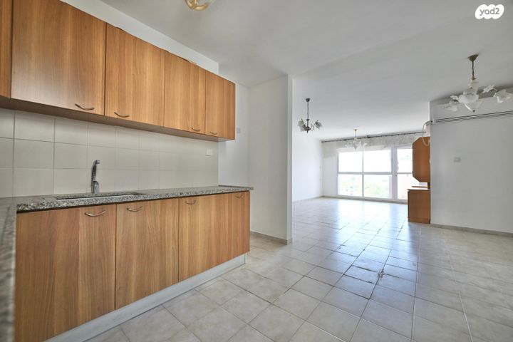 דירה, הגיתית, נאות אשלים, ראשון לציון