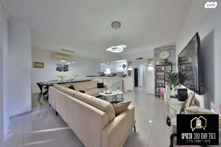 בית פרטי/ קוטג', שדרות כצנלסון, מרכז העיר, קרית אתא