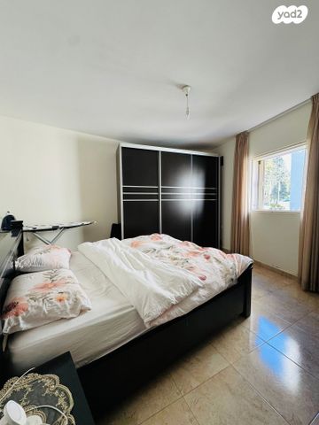 דו משפחתי, השומר, השופטים צפון, רמלה