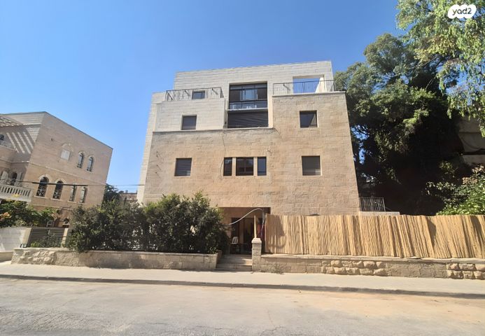 מרדכי היהודי 3