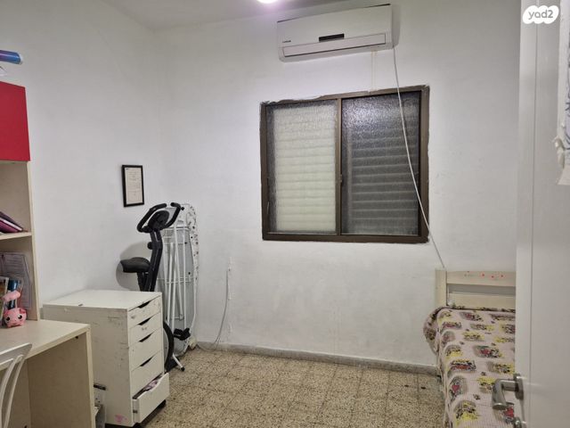 דירה, שדרות כצנלסון 8, מרכז העיר, קרית אתא