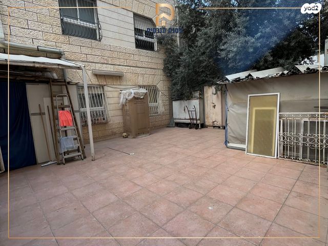 דירת גן, נתיב המזלות, פסגת זאב, ירושלים