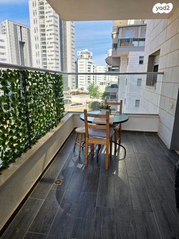 דירה, עוגן 7, גלי כרמל, טירת כרמל