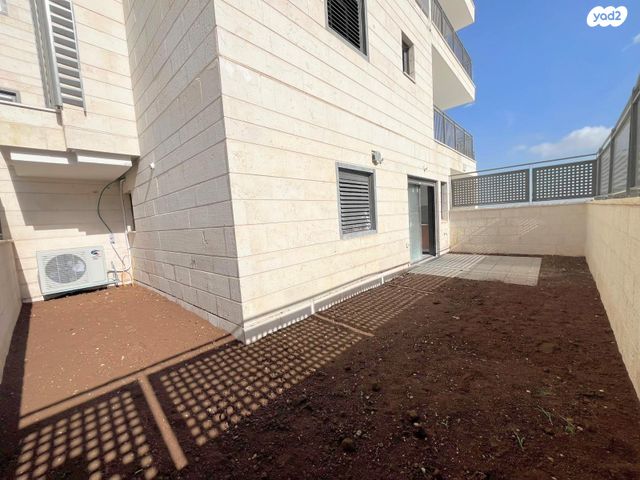 דירה, פרופסור יעקב נאמן, מורדות ארנונה, ירושלים