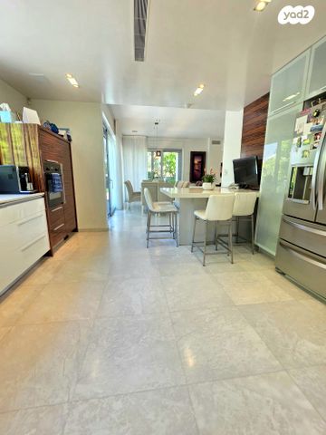 בית פרטי/ קוטג', צופית