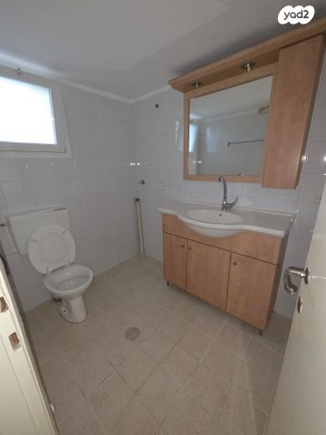 דירה, יורדי הסירה, קטמון הישנה, ירושלים