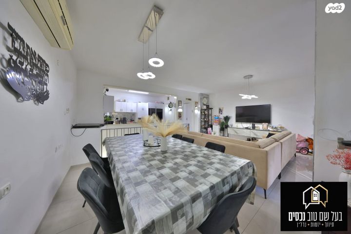 בית פרטי/ קוטג', שדרות כצנלסון, מרכז העיר, קרית אתא