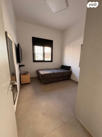 בית פרטי/ קוטג', נירים, הפארק, אופקים