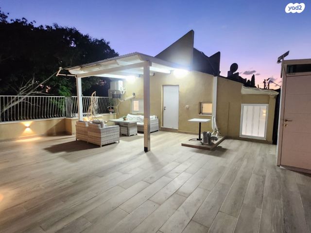 גג/ פנטהאוז, התפוז 7, בית דגן, בית דגן