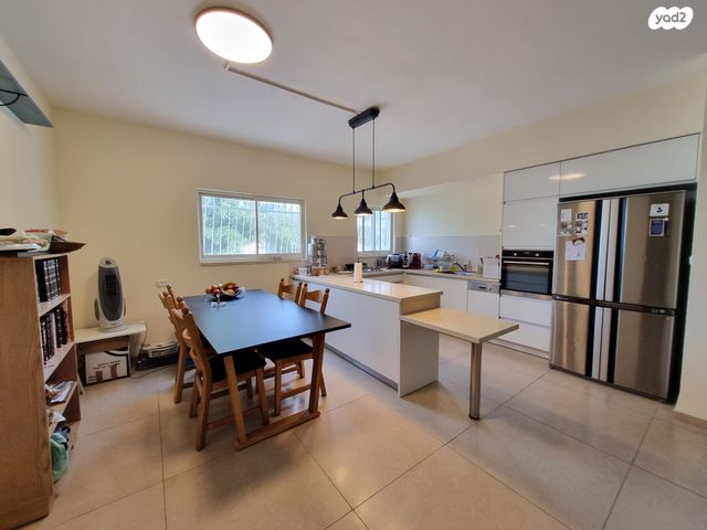 דירת גן, רמת ישי