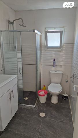 דו משפחתי, נחל טרשים, גוונים, מצפה רמון