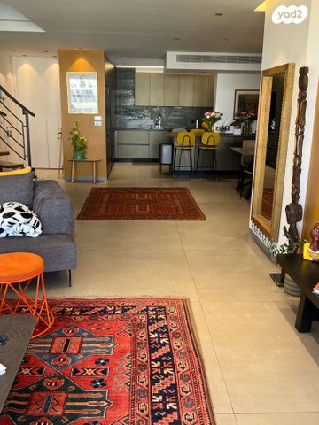 גג/ פנטהאוז, רב אשי, נווה אביבים, תל אביב יפו