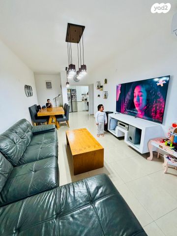 דירה, שדרות בר אילן 18, דרום מערב ותיק, בת ים