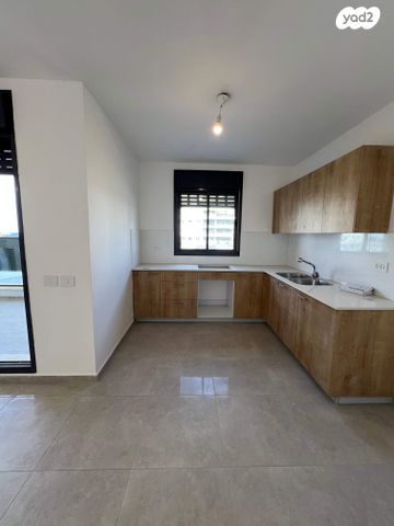 דירה, חיים ויצמן, מודיעין מכבים רעות