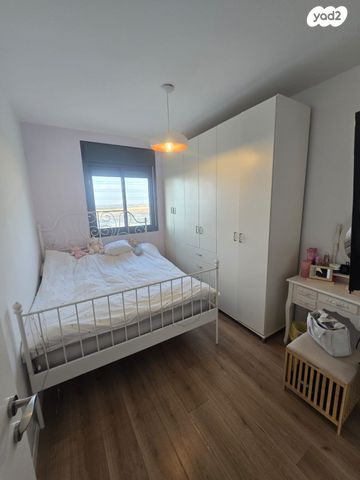 דירה, אסתר המלכה, כרמי גת, קרית גת