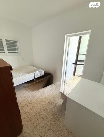 דירה, ישראל אהרוני, א' / צפון מזרח העיר, רחובות